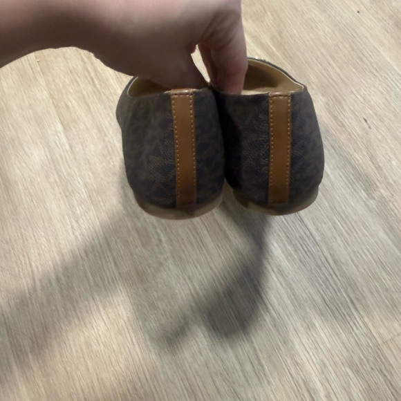 Michael Kors Dark Brown and Tan flats - Picture 4 of 4